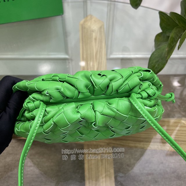 Bottega veneta高端女包 98061 寶緹嘉粗格編織羊皮雲朵POUCH手拿包 BV經典款女包  gxz1158